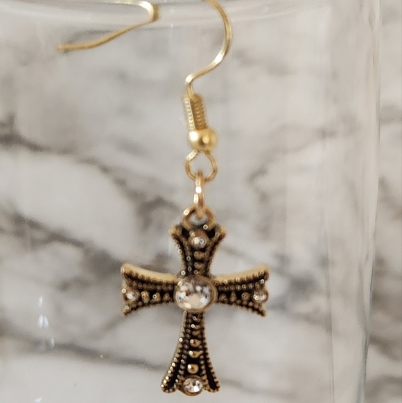 Hand Crafted Elegant Gold Cross Pierced Earrings - Picture 3 of 6